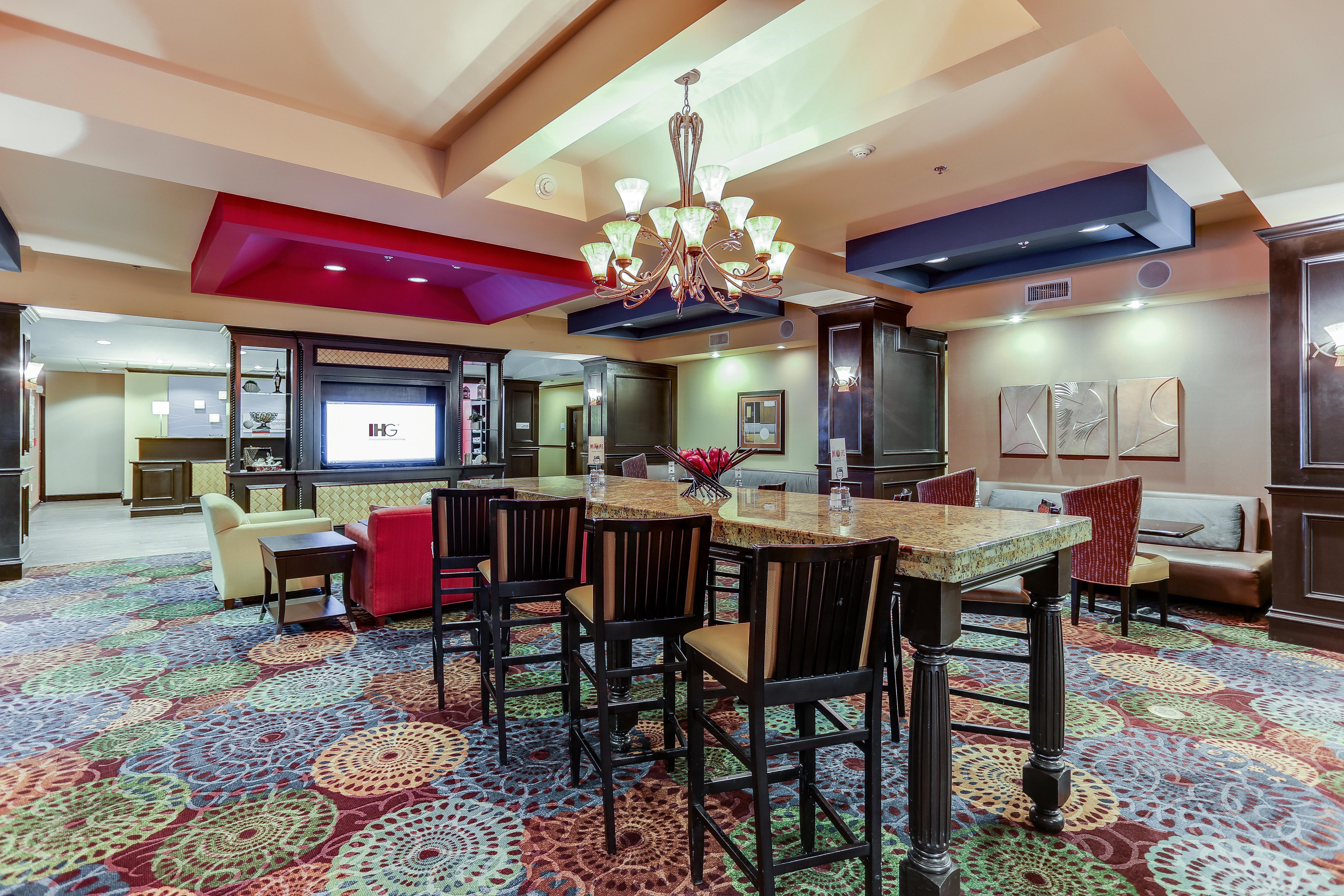Holiday Inn Express Hotel & Suites Huntsville By Ihg Exteriör bild