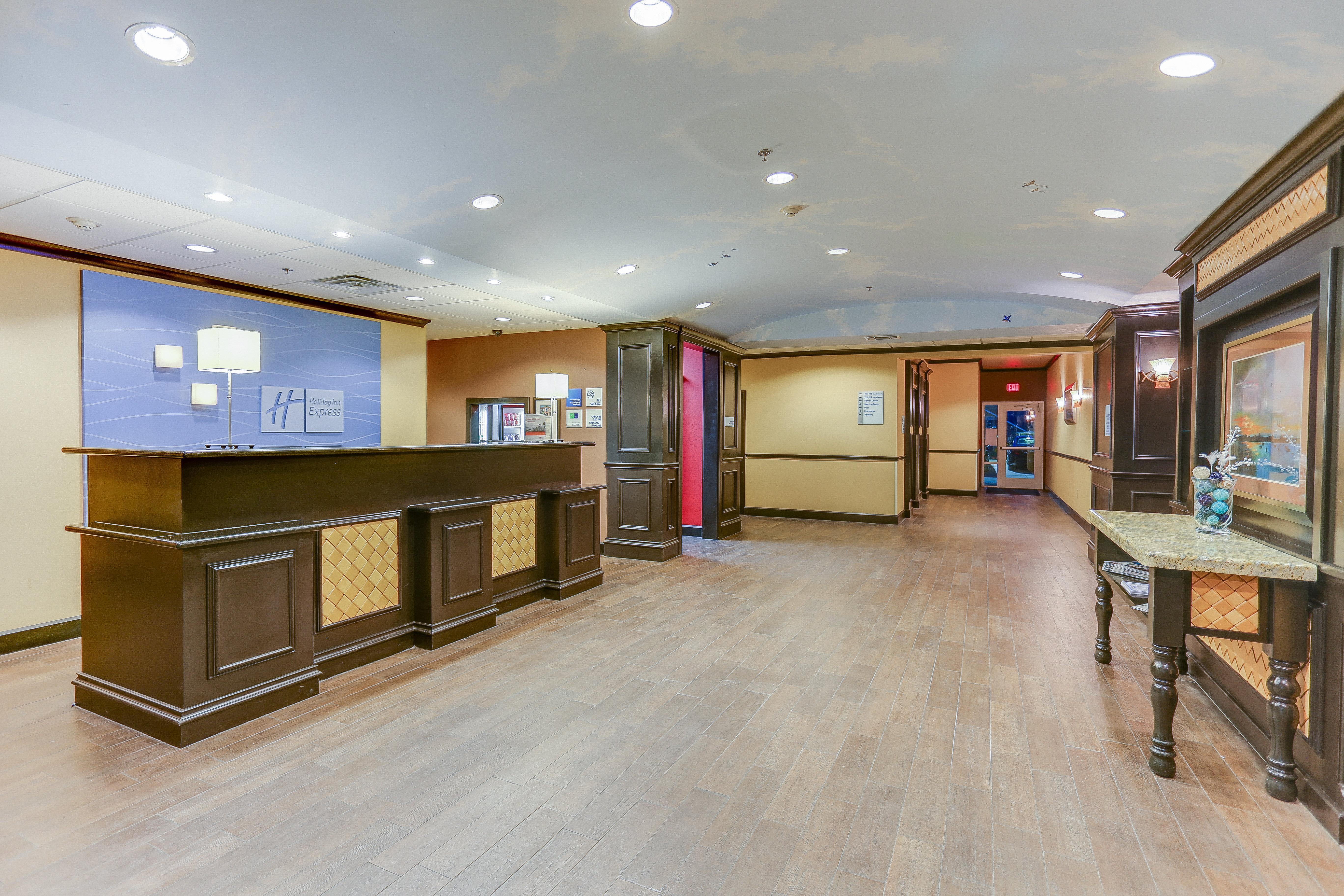 Holiday Inn Express Hotel & Suites Huntsville By Ihg Exteriör bild