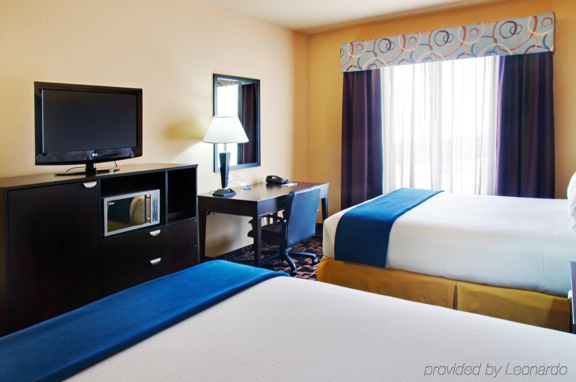 Holiday Inn Express Hotel & Suites Huntsville By Ihg Rum bild